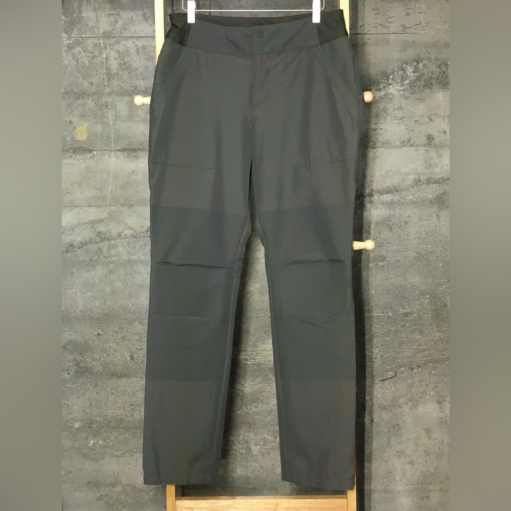REI Regular Fit Reinforced Gusseted Climbing Hiking Pants in Deep Olive, Size 10